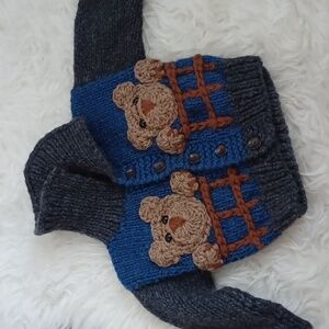 Newborn  sweater